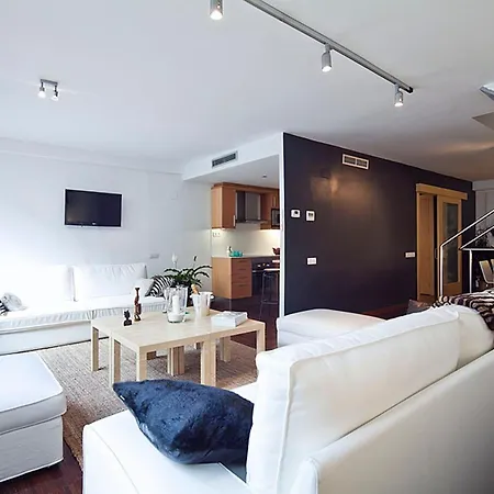 Apartment Rentals - Private Pool And Garden Center *